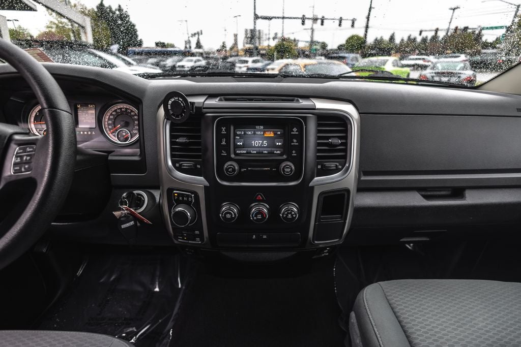 2017 RAM 1500 SLT
