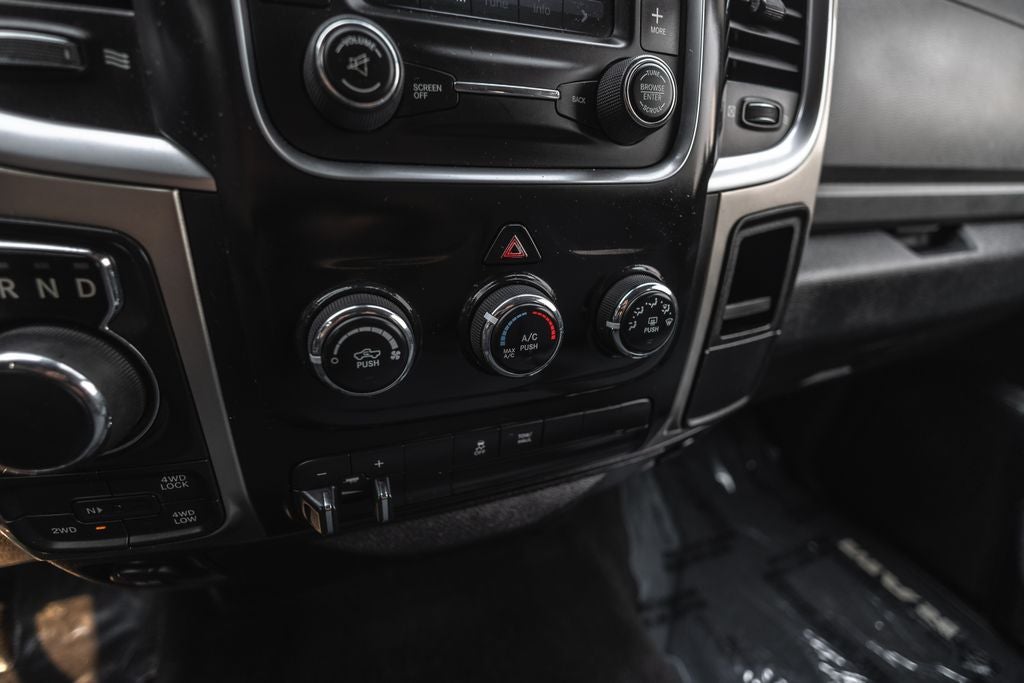 2016 RAM 1500 SLT