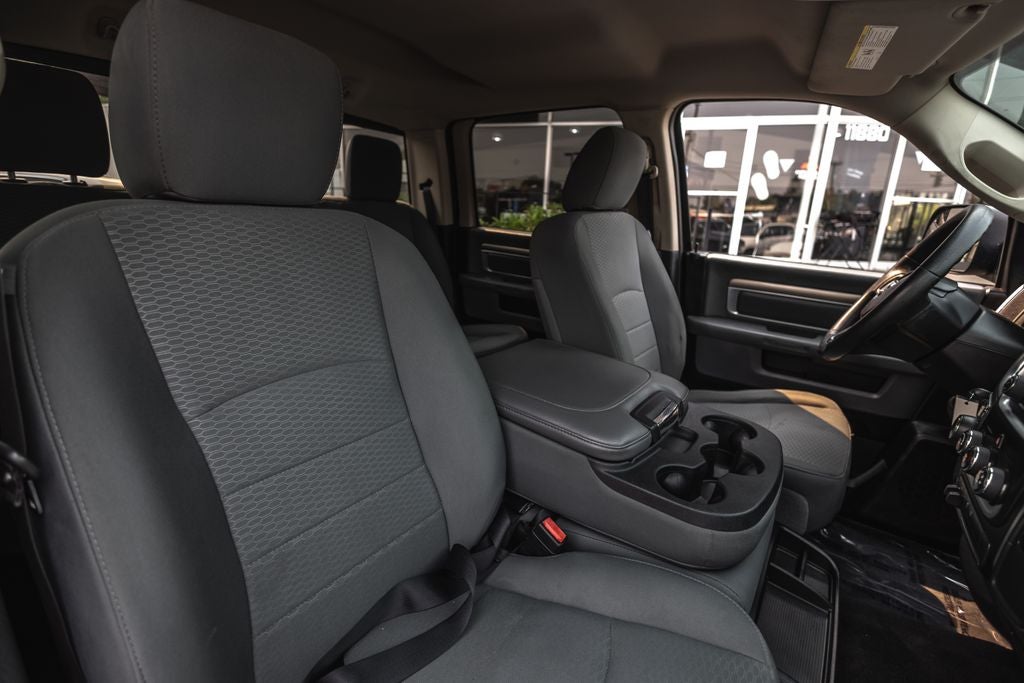 2016 RAM 1500 SLT