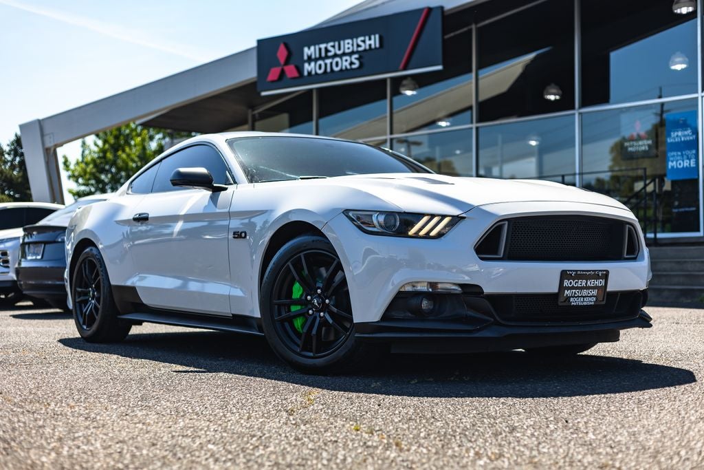2016 Ford Mustang GT Coupe's photo