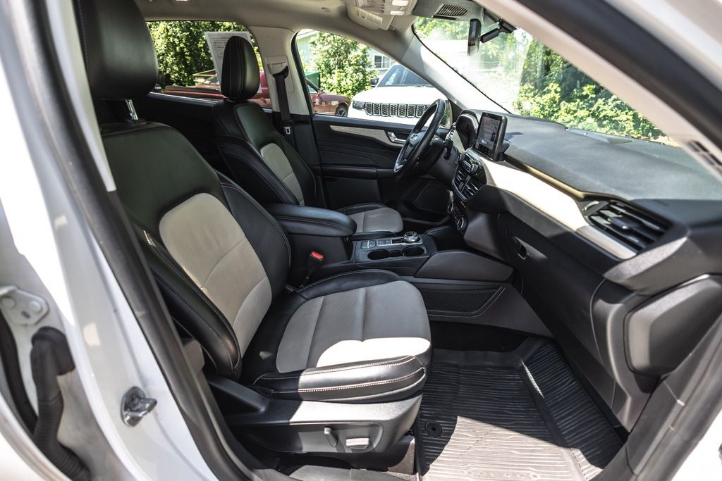 2021 Ford Escape Titanium