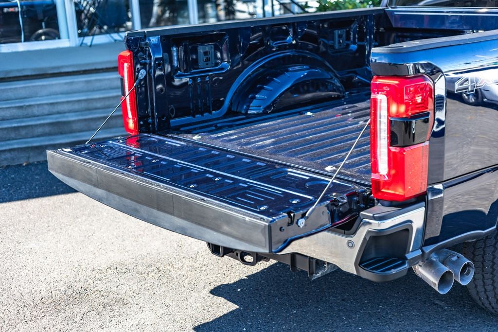 2025 Ford F-350SD Lariat
