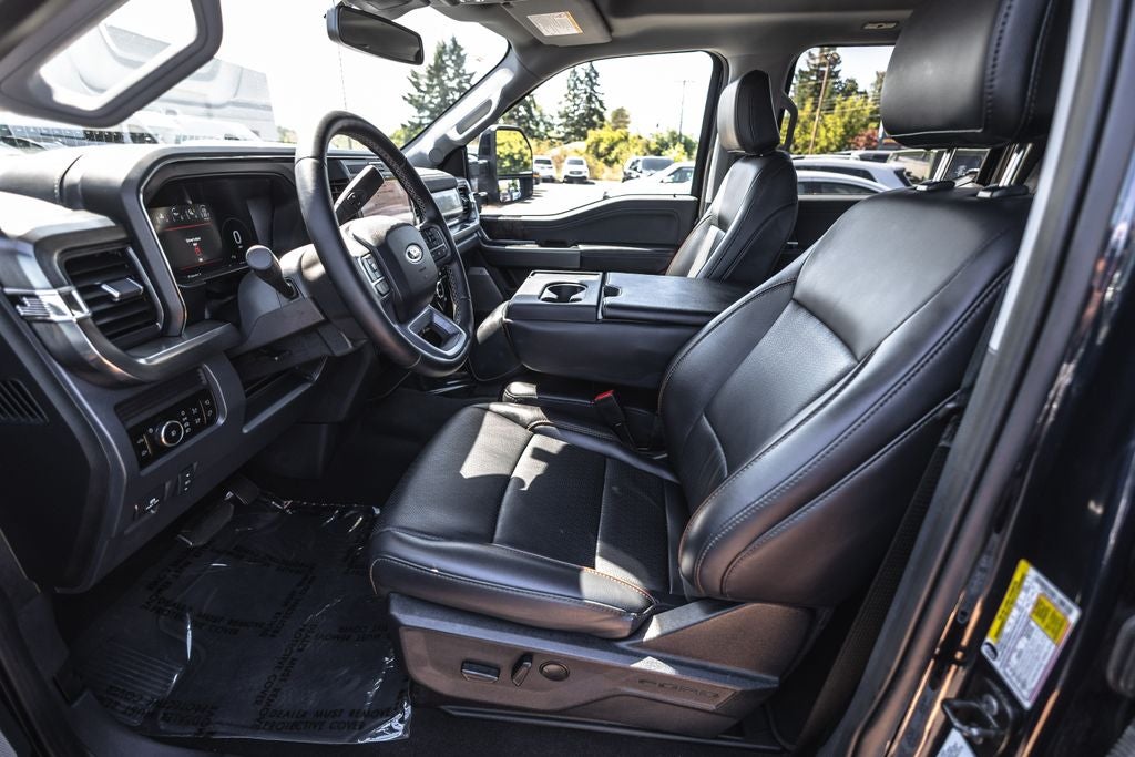 2025 Ford F-350SD Lariat