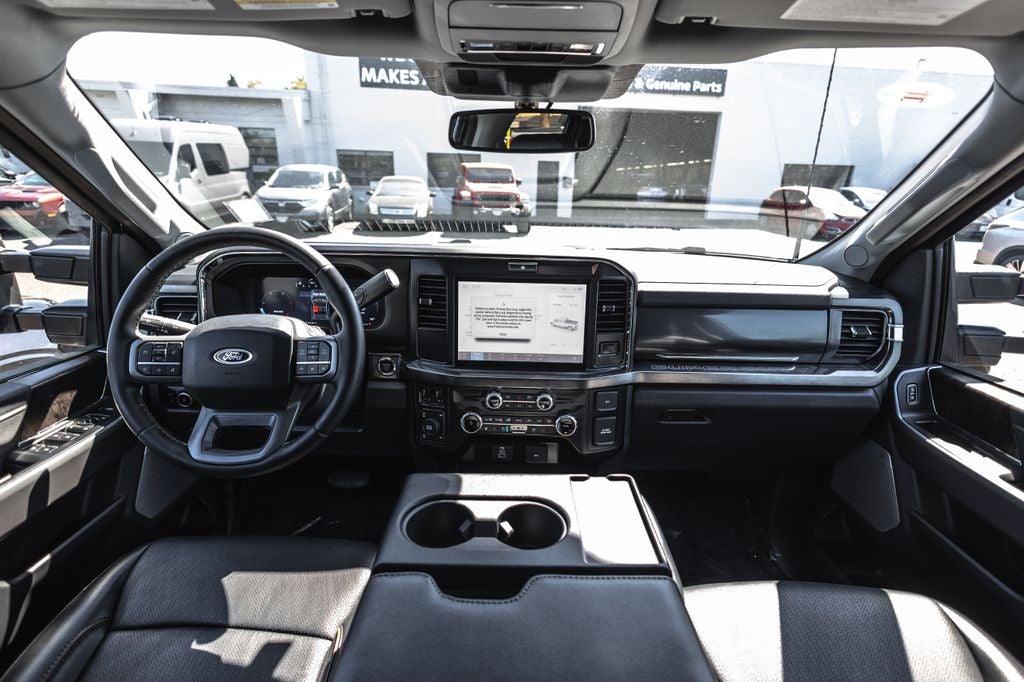 2025 Ford F-350SD Lariat