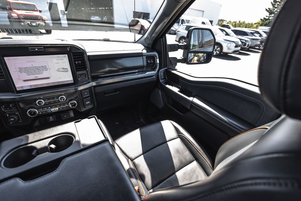 2025 Ford F-350SD Lariat