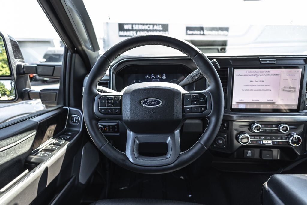 2025 Ford F-350SD Lariat