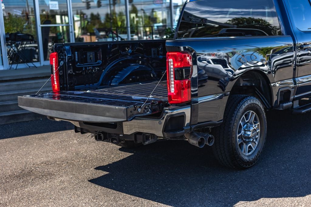 2025 Ford F-350SD Lariat