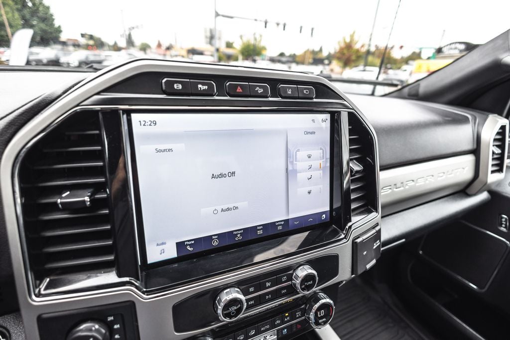 2022 Ford F-350SD LARIAT