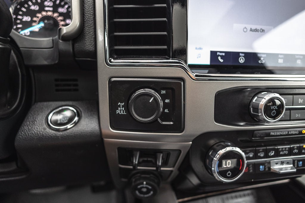 2022 Ford F-350SD LARIAT