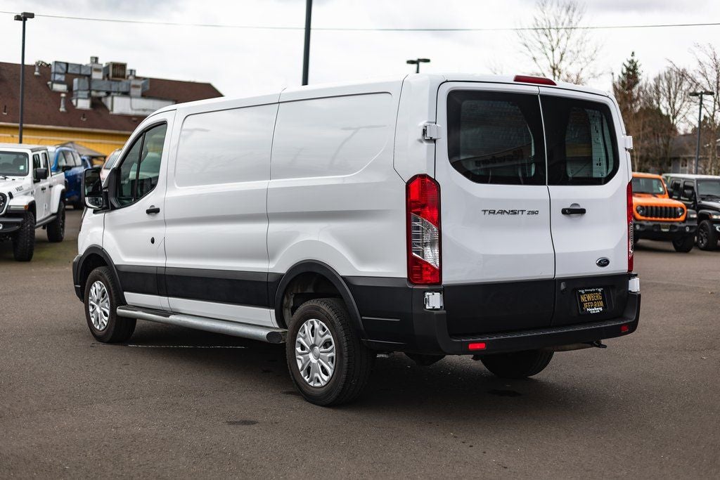 2024 Ford Transit-250 Base