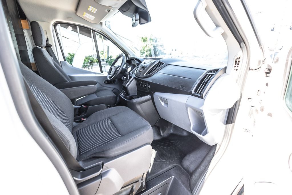 2017 Ford Transit-250 Base
