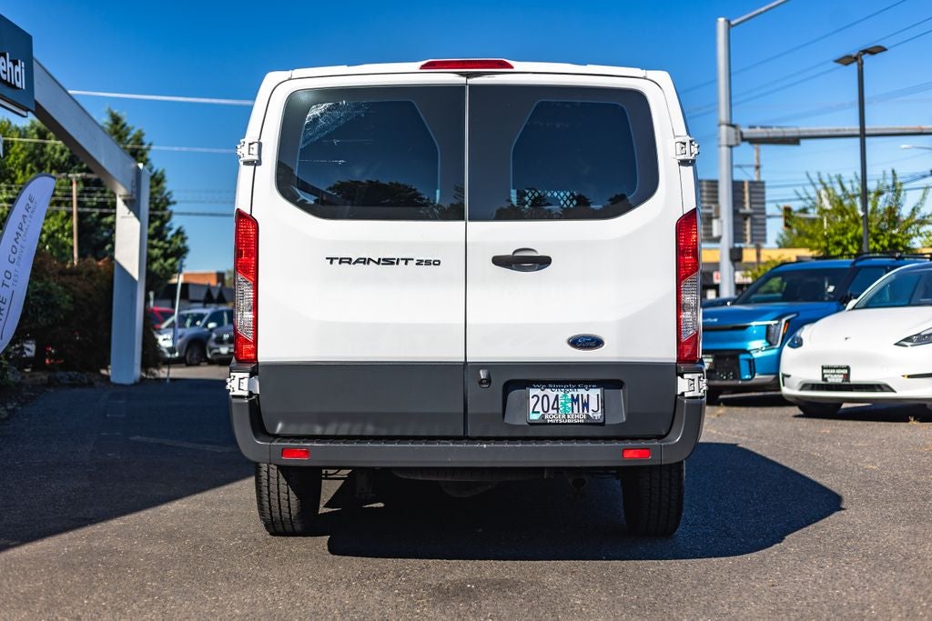2017 Ford Transit-250 Base