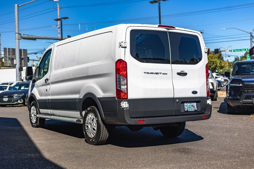 2017 Ford Transit-250 Base