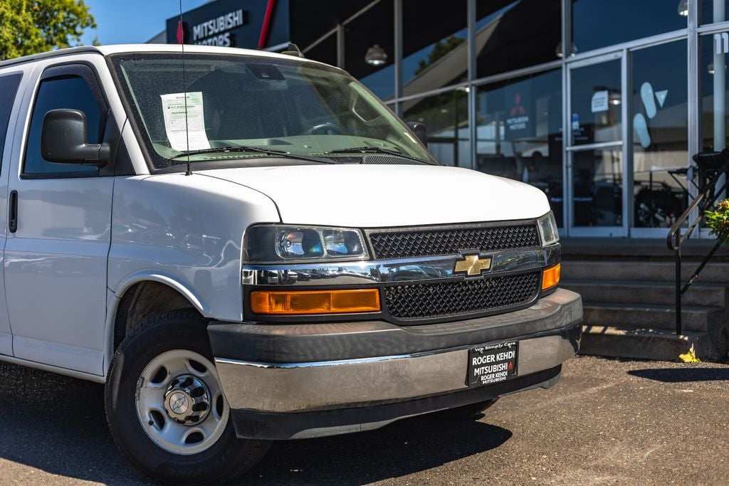 2020 Chevrolet Express 3500 LT Passenger