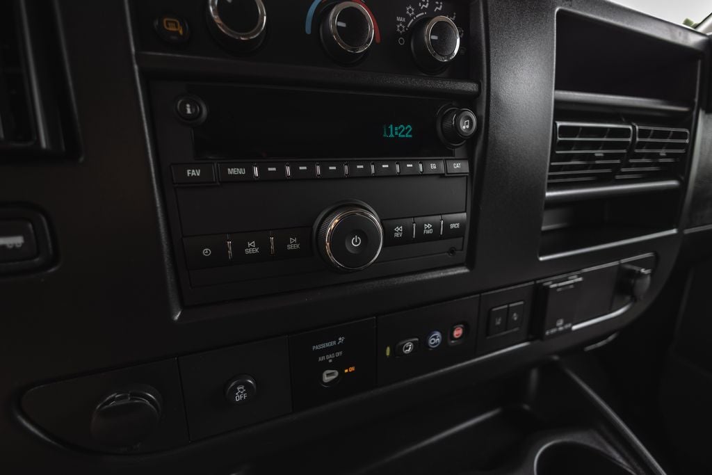 2025 Chevrolet Express 3500 LT Passenger
