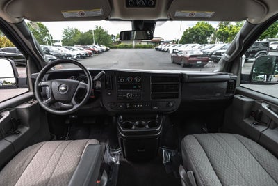 2025 Chevrolet Express 3500 LT Passenger