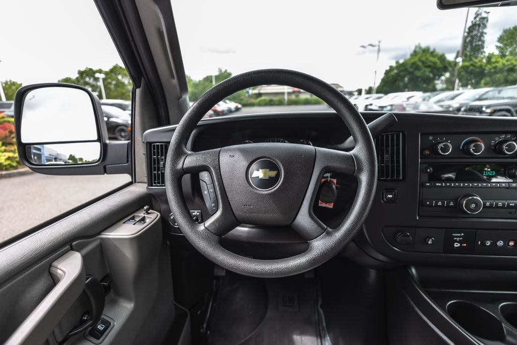 2025 Chevrolet Express 3500 LT Passenger