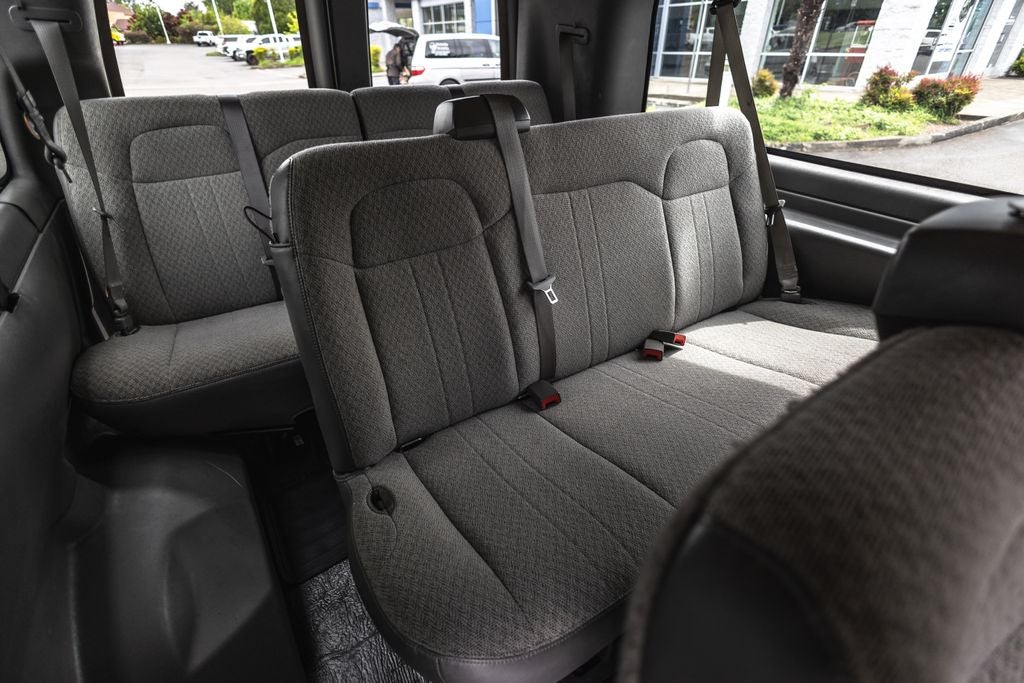 2025 Chevrolet Express 3500 LT Passenger