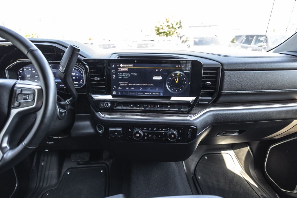 2025 Chevrolet Silverado 1500 LT LT1
