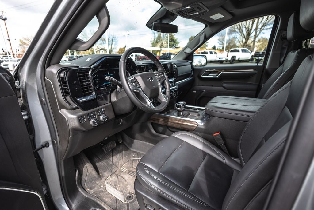 2025 Chevrolet Silverado 1500 RST