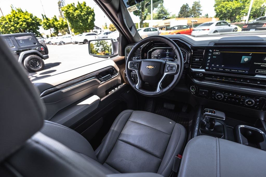 2025 Chevrolet Silverado 1500 LTZ