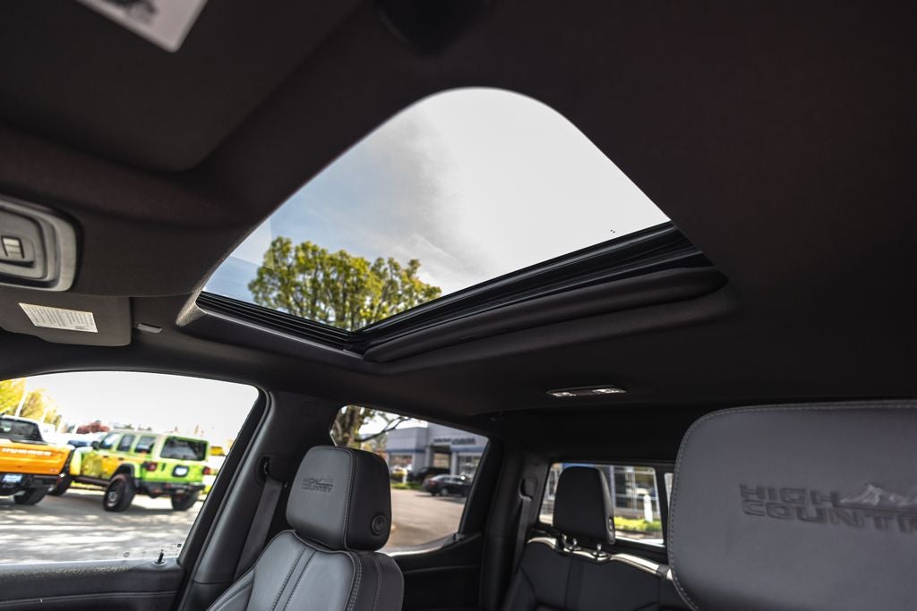 2022 Chevrolet Silverado 1500 LTD High Country