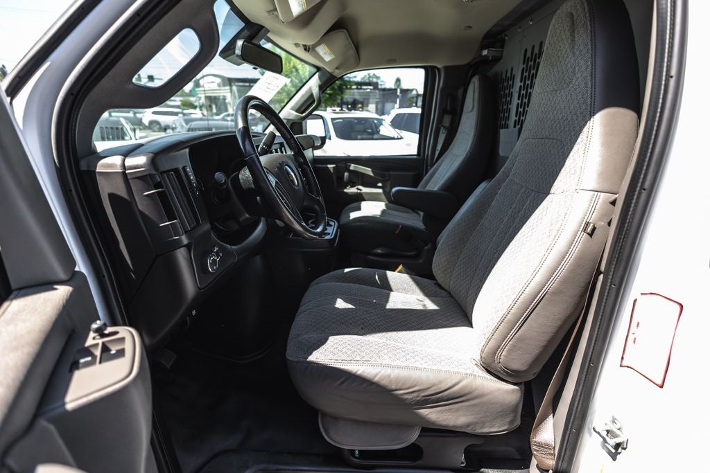 2020 Chevrolet Express 2500 Work Van Cargo