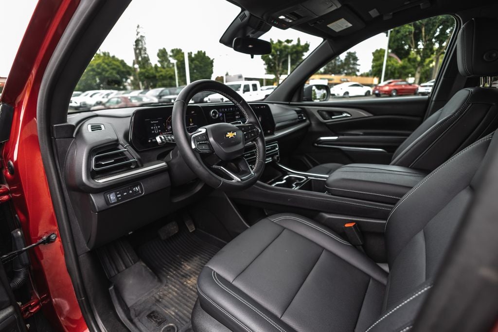 2025 Chevrolet Traverse LT 2LT