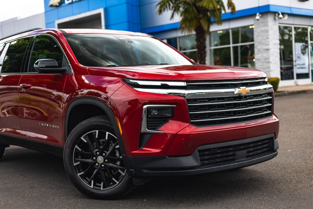 2025 Chevrolet Traverse LT 2LT