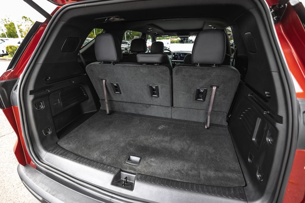 2025 Chevrolet Traverse LT 2LT