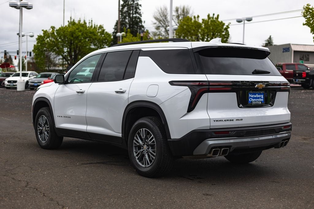2025 Chevrolet Traverse LT 2LT