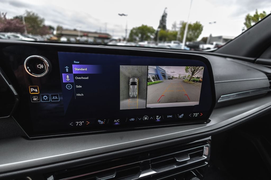 2025 Chevrolet Traverse LT 2LT