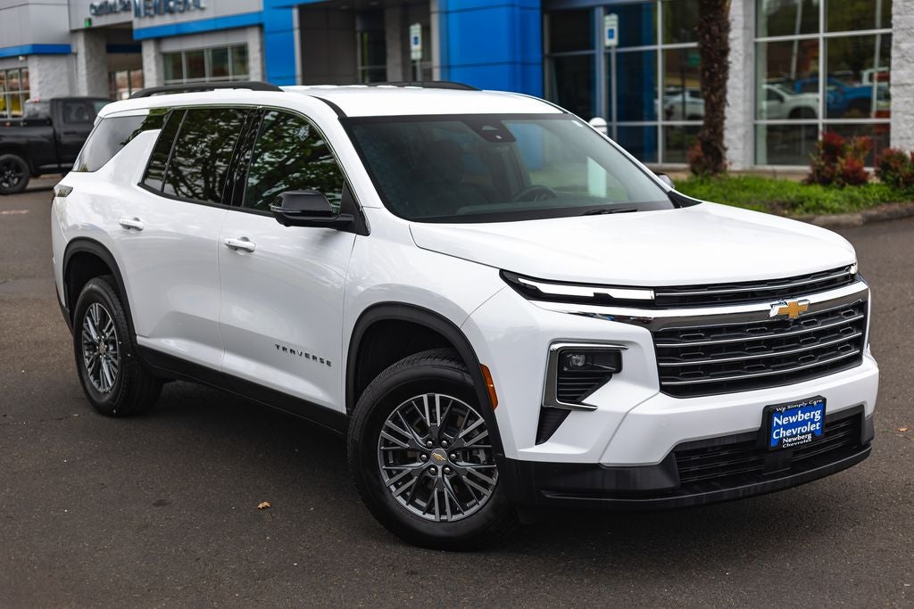 2025 Chevrolet Traverse LT 2LT