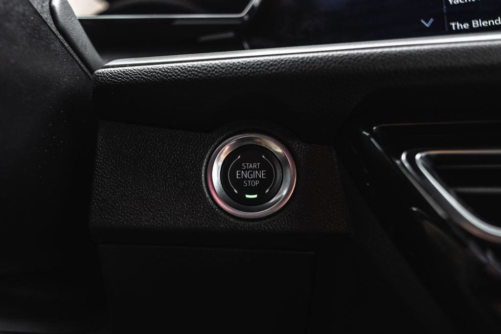 2025 Chevrolet Traverse LT 2LT