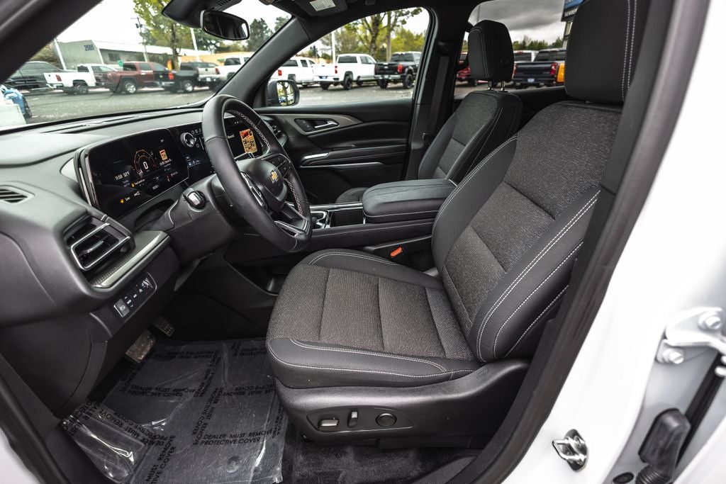 2025 Chevrolet Traverse LT 2LT