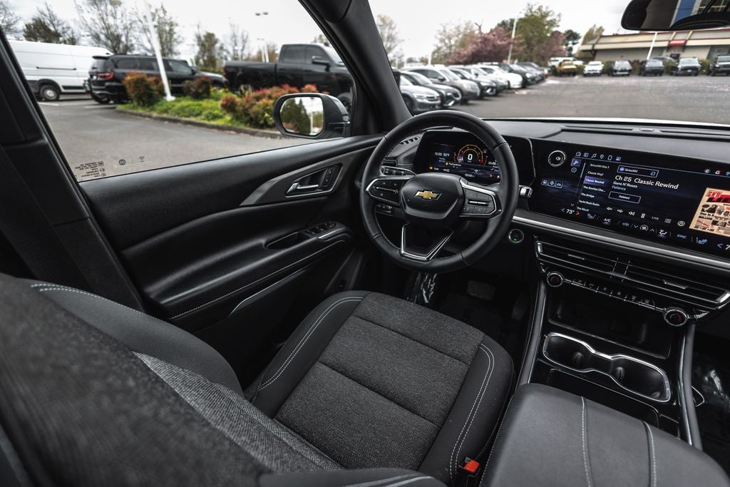 2025 Chevrolet Traverse LT 2LT