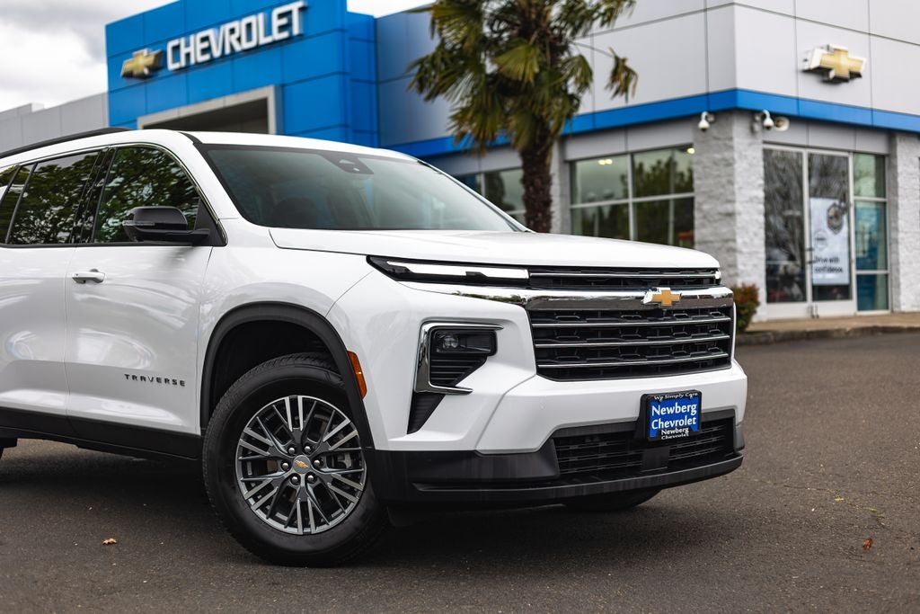 2025 Chevrolet Traverse LT 2LT