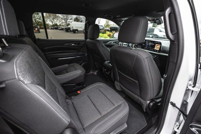 2025 Chevrolet Traverse LT 2LT