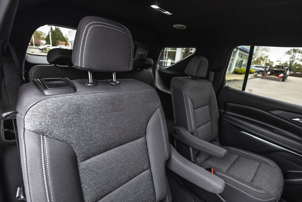 2025 Chevrolet Traverse LT 2LT