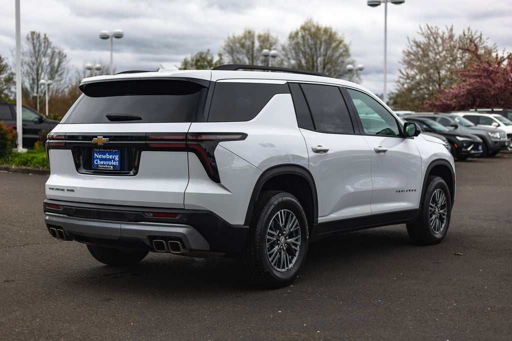 2025 Chevrolet Traverse LT 2LT