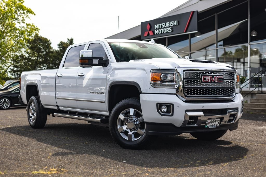 2018 GMC Sierra 4WD Crew Cab Long Box Denali's photo