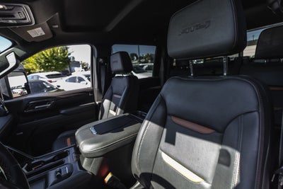 2025 GMC Sierra 3500HD AT4