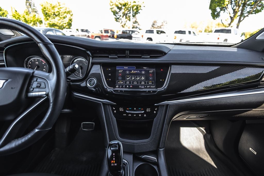 2024 Cadillac XT6 Sport