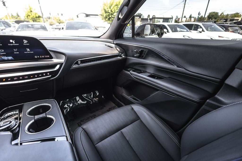 2024 Cadillac LYRIQ Luxury