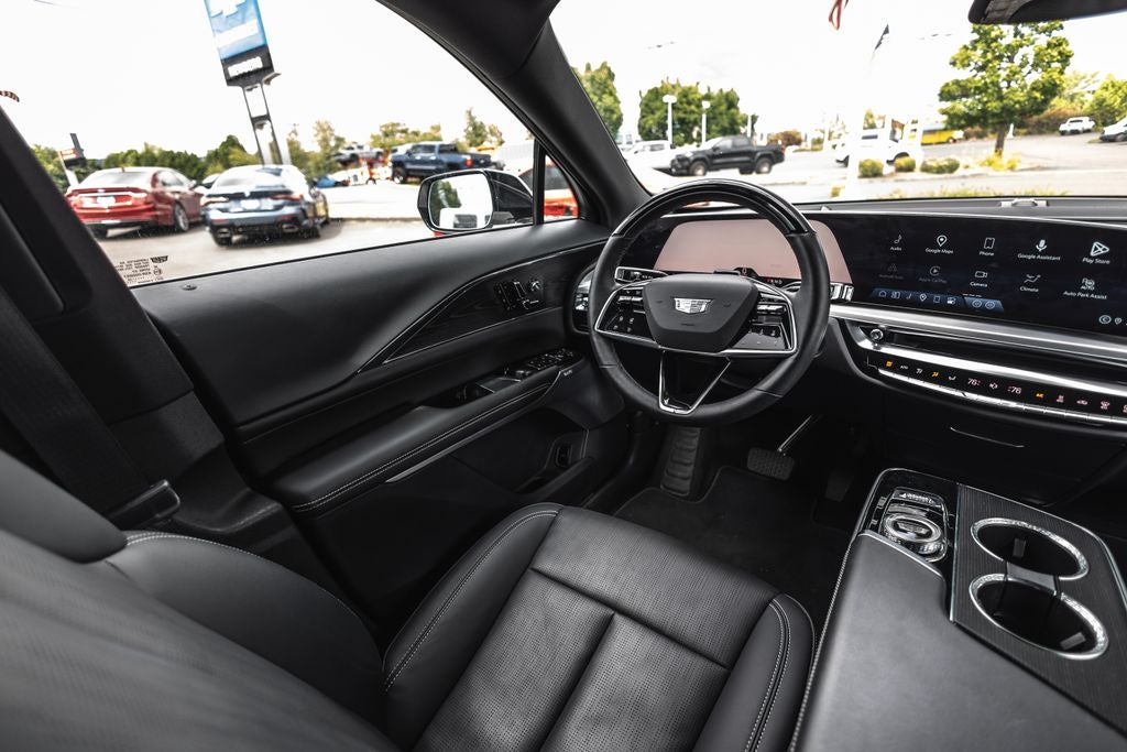 2024 Cadillac LYRIQ Sport