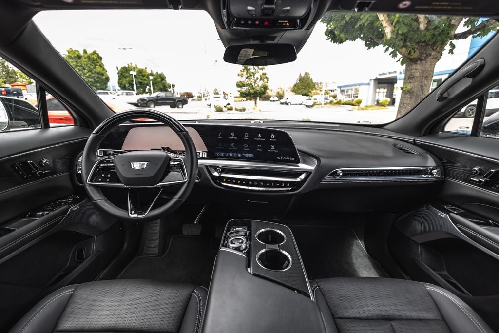 2024 Cadillac LYRIQ Sport