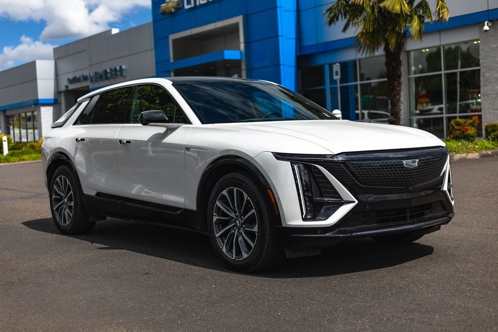 2024 Cadillac LYRIQ Sport