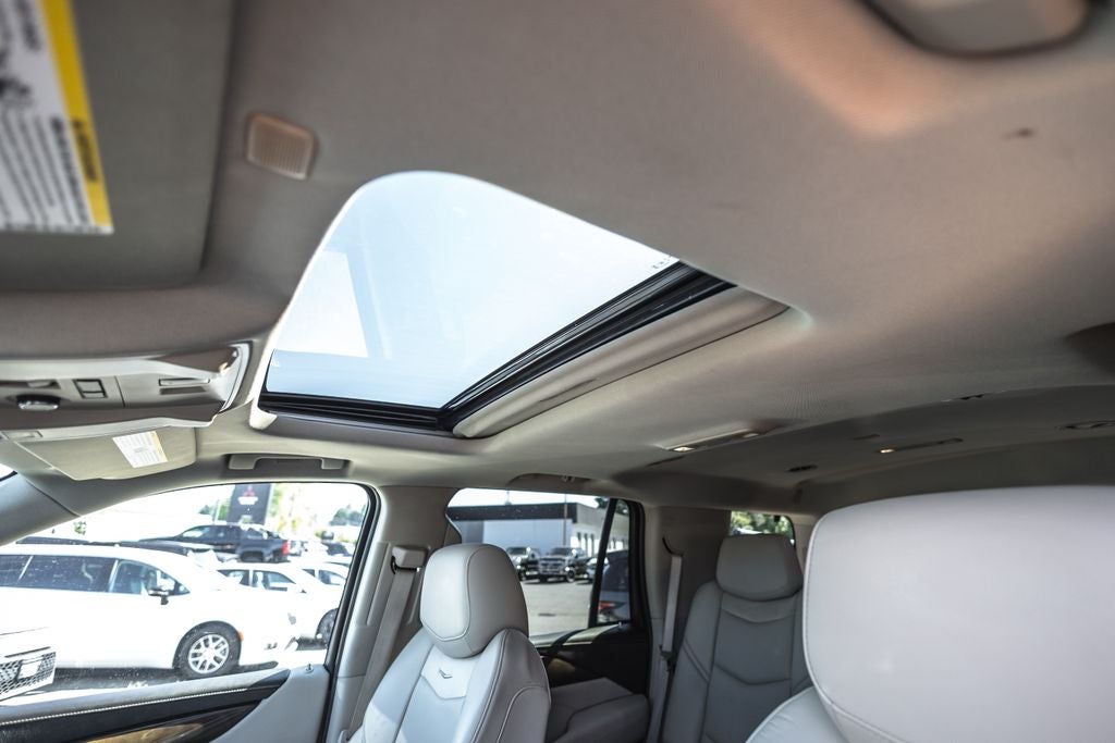 2020 Cadillac Escalade Luxury
