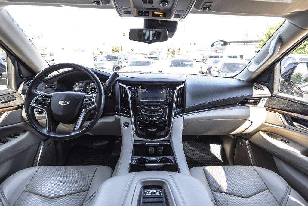 2020 Cadillac Escalade Luxury