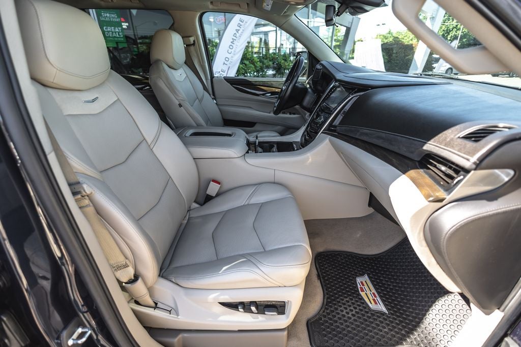 2020 Cadillac Escalade Luxury